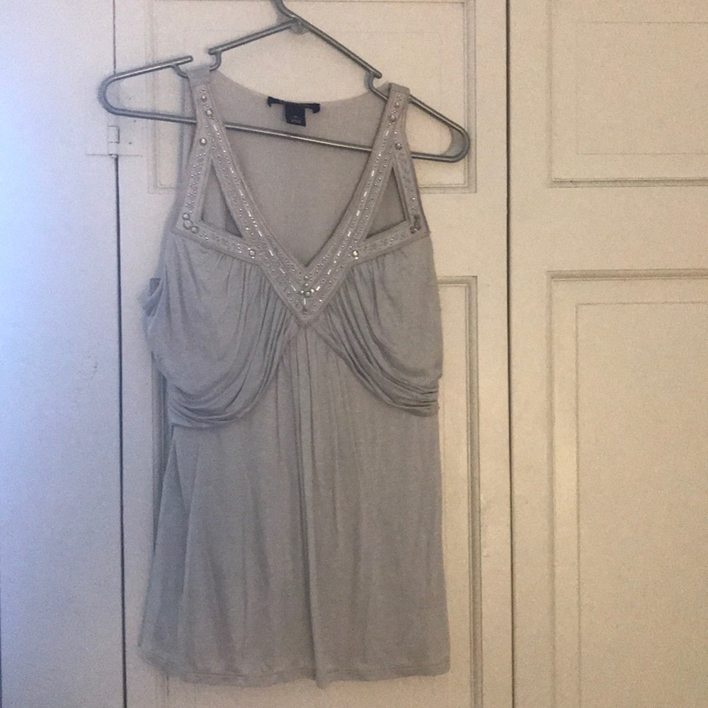 White House Black market tank